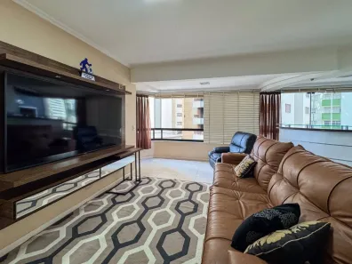 Apartamento com 3 Quartos à venda, 145m² no Centro, Balneário Camboriú
