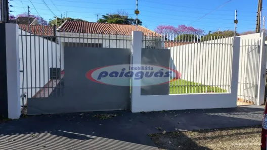 Casa com 3 Quartos para alugar, 125m² no Zona 08, Maringá