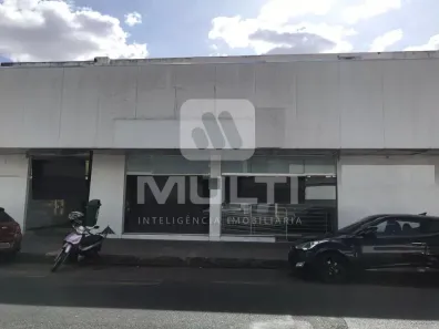 Ponto Comercial com 1 Quarto para alugar, 650m² no Nossa Senhora Aparecida, Uberlândia