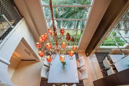 Sobrado com 3 Quartos à venda, 212m² no Jardim Social, Curitiba