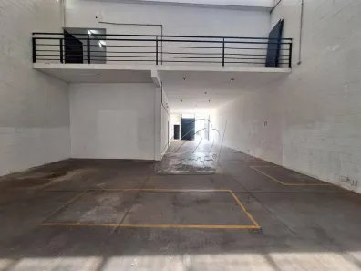Galpão/Depósito/Armazém para alugar, 270m² no Higienópolis, Piracicaba