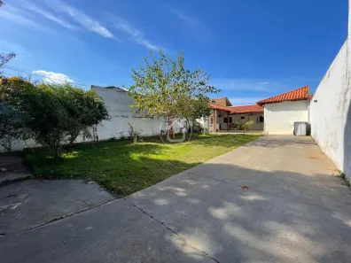 Casa com 2 Quartos à venda, 360m² no Vila Carlota, Campo Grande