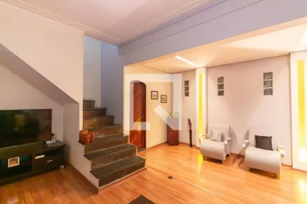Casa com 3 Quartos à venda, 220m² no Jardim D'Abril, Osasco