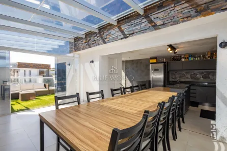 Casa com 3 Quartos à venda, 200m² no Uberaba, Curitiba