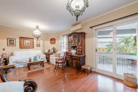 Apartamento com 3 Quartos à venda, 137m² no Três Figueiras, Porto Alegre