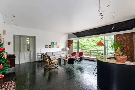 Casa com 4 Quartos à venda, 180m² no São Domingos, Niterói