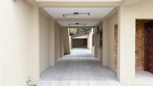 Sobrado com 4 Quartos à venda, 284m² no Porto das Laranjeiras, Araucária