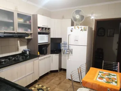 Casa com 3 Quartos à venda, 230m² no Novo Jardim Pagani, Bauru