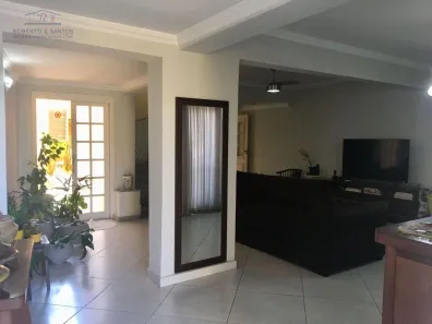 Sobrado com 3 Quartos à venda, 200m² no Parque São Domingos, São Paulo