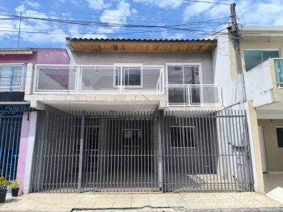 Sobrado com 3 Quartos à venda, 75m² no Boqueirão, Curitiba