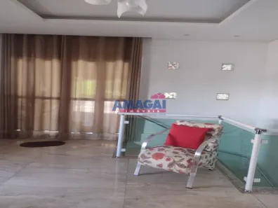 Casa com 2 Quartos à venda, 136m² no Parque Santo Antônio, Jacareí
