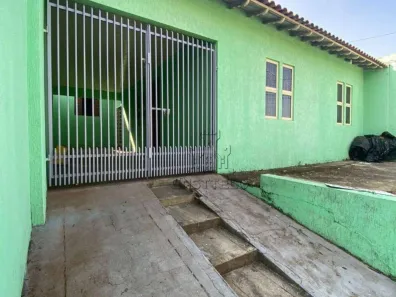 Casa com 2 Quartos à venda, 130m² no Conjunto Semiramis Barros Braga, Londrina