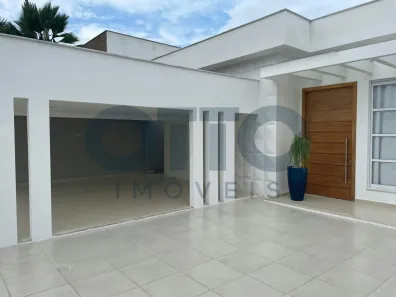 Casa com 4 Quartos para alugar, 300m² no , Porto Seguro