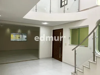 Sobrado com 4 Quartos à venda, 264m² no Vila Pires, Santo André