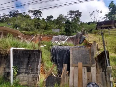 Lote/Terreno à venda, 708m² no Mosela, Petrópolis