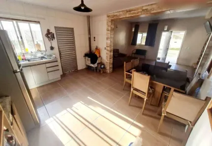 Sobrado com 4 Quartos à venda, 150m² no Centro, Sapucaia do Sul