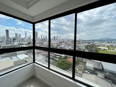 Apartamento com 3 Quartos à venda, 76m² no Centro, Balneário Camboriú