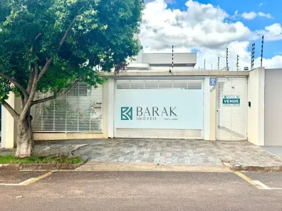 Casa com 3 Quartos à venda, 235m² no Zona 02, Cianorte