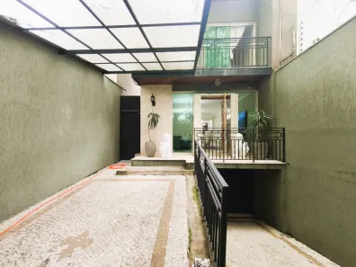 Sobrado com 3 Quartos à venda, 303m² no Indianópolis, São Paulo