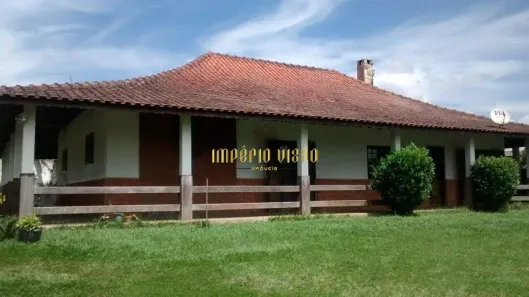Fazenda/Sítio com 3 Quartos à venda, 300m² no Ipelândia, Suzano