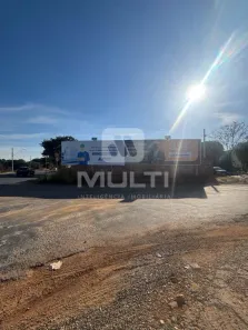 Lote/Terreno com 1 Quarto à venda, 1m² no Segismundo Pereira, Uberlândia
