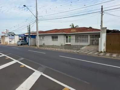Imóvel Comercial com 4 Quartos para alugar, 660m² no Uvaranas, Ponta Grossa