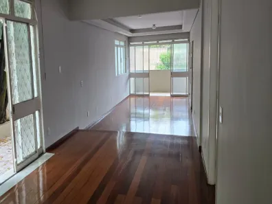 Apartamento com 4 Quartos para alugar, 276m² no São Lucas, Belo Horizonte