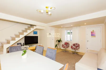 Sobrado com 3 Quartos à venda, 154m² no Novo Mundo, Curitiba