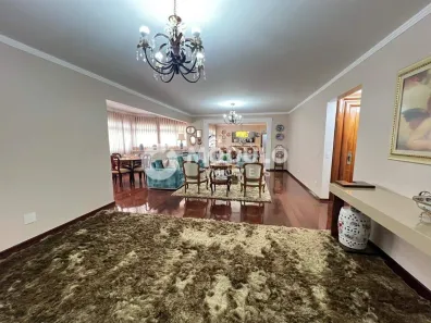 Apartamento com 4 Quartos à venda, 273m² no Fundinho, Uberlândia