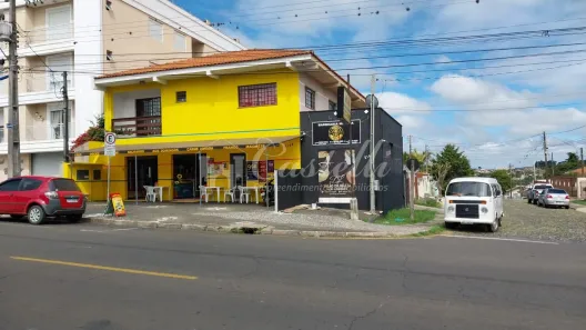 Imóvel Comercial com 3 Quartos à venda, 300m² no Orfãs, Ponta Grossa