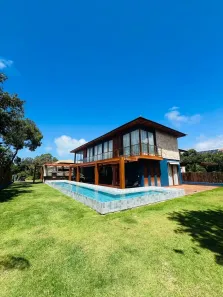 Casa de Condomínio com 6 Quartos à venda, 580m² no , Mata de São João