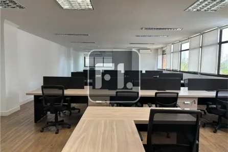 Sala Comercial para venda ou aluguel, 135m² no Vila Olímpia, São Paulo