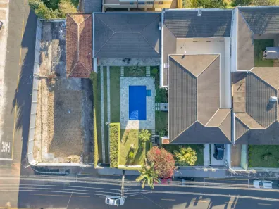 Imóvel Comercial à venda, 350m² no Jardim Carvalho, Ponta Grossa