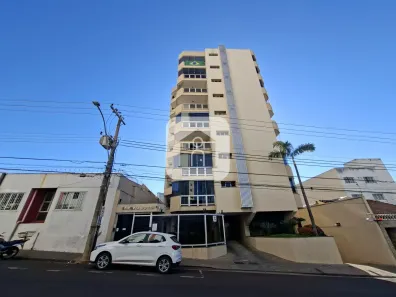 Apartamento com 3 Quartos para alugar, 200m² no Centro, Uberlândia