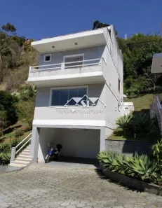 Casa com 3 Quartos à venda, 190m² no Valparaíso, Petrópolis