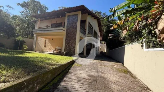 Casa com 3 Quartos à venda, 325m² no Muriqui, Niterói