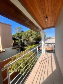 Casa com 3 Quartos para alugar, 180m² no Campeche, Florianópolis