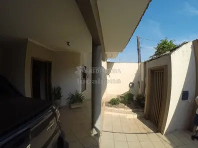 Casa com 3 Quartos à venda, 220m² no Parque São Miguel, São José do Rio Preto