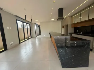 Casa de Condomínio com 4 Quartos à venda, 245m² no Condomínio Residencial Grand Trianon, Anápolis