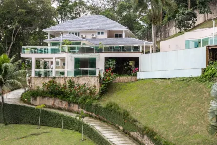 Casa com 4 Quartos para alugar, 500m² no Engenho do Mato, Niterói