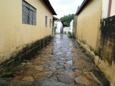 Casa com 6 Quartos à venda, 270m² no Centro, Araraquara