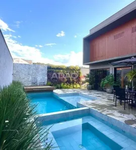 Casa de Condomínio com 4 Quartos à venda, 293m² no Jardins França, Goiânia
