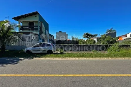 Lote/Terreno à venda, 350m² no Quinta do Guarau, Peruíbe