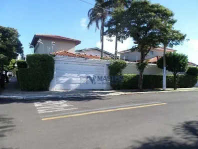 Sobrado com 5 Quartos à venda, 380m² no Jardim Tangará, Marília