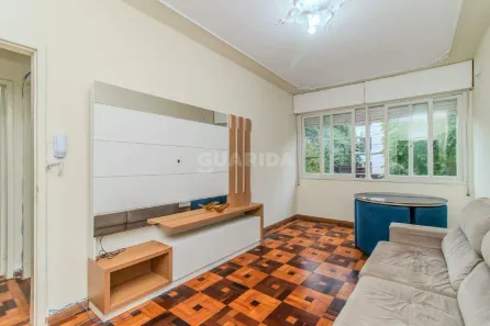 Apartamento com 2 Quartos para alugar, 90m² no Santana, Porto Alegre