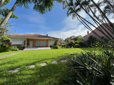 Casa com 3 Quartos à venda, 330m² no Jardim Isabel, Porto Alegre