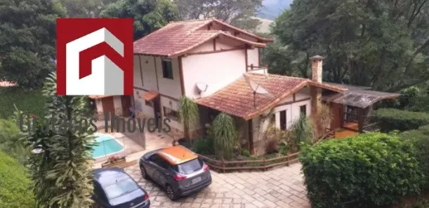 Casa de Condomínio com 3 Quartos à venda, 164m² no Itaipava, Petrópolis