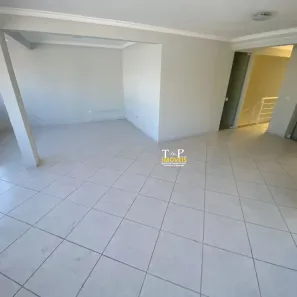 Prédio Comercial com 10 Quartos para alugar, 343m² no Independência, Taubaté