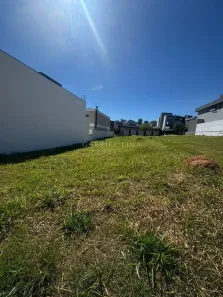 Lote/Terreno à venda, 300m² no Loteamento Brisas do Lago, Jundiaí