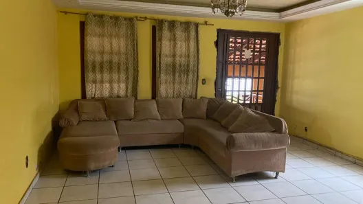 Sobrado com 5 Quartos à venda, 324m² no Setor Bueno, Goiânia